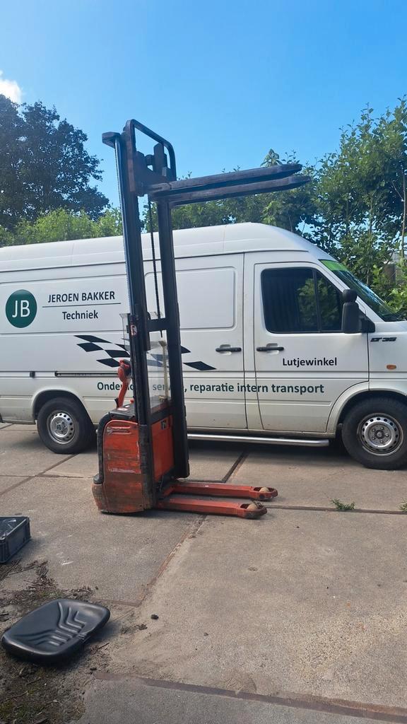 d64392e5-e9f5-48bd-b25f-3d60d9016b4c